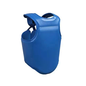 Protector de pecho con capa exterior resistente que resiste golpes para entrenamientos seguros. Protector de pecho con espuma amortiguadora que minimiza - Product Image 6