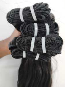 Extensiones de Cabello Natural Remy Virgen con Ondas Suaves y Doble Trama - Product Image 3