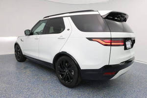 Land Rover Discovery 2023 d'occasion en excellent état - Product Image 2