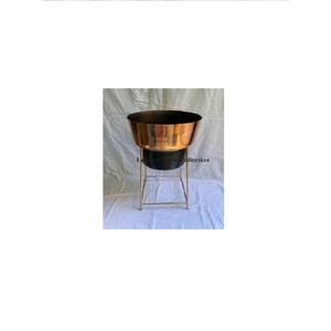 Maceta galvanizada decorativa más exigente con soporte de maceta recubierto de polvo de color plateado y negro a bajo precio de la India - Product Image 5