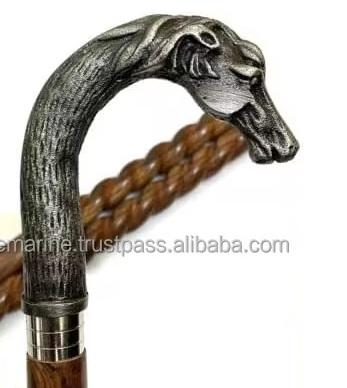 โบราณและสีน้ำตาล