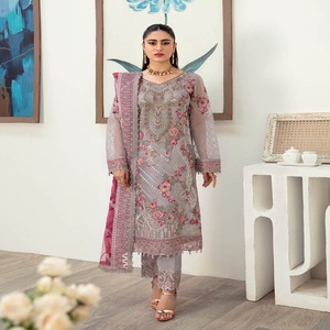 Salwar Kameez indien brodé de luxe pour femmes, vente à prix réduit, tenue de fête de mariage, robes Ramsha en gros, tissu organza - Product Image 3