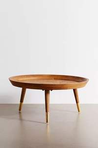 Table basse en bois avec un attrait intemporel en bois, adaptée aux intérieurs modernes et traditionnels - Product Image 5