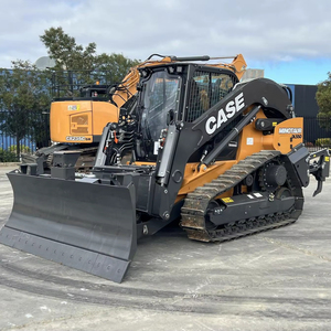 Chargeuse compacte CASE Minotaur DL550 - Machine 2-en-1 à moteur diesel avec moteur FPT et pompe hydraulique haute efficacité - Product Image 1