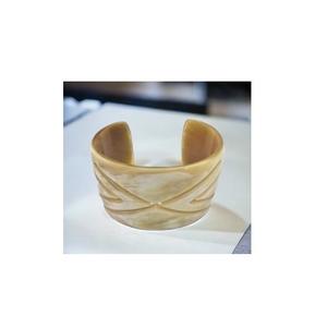 Diseño elegante tallado a mano 100% brazalete de cuerno de vaca de búfalo Natural para ropa de fiesta pulsera de niñas uso hecho a mano pulido - Product Image 1