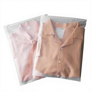 ถุงซิปล็อคคุณภาพสูง ยี่ห้อ Topwin แบบไม่มีตัวเลื่อนโลหะ วัสดุปราศจากนิกเกิล รุ่น MZP-165 สำหรับใช้กับเสื้อผ้ากีฬา - Product Image 1