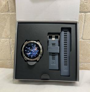 NUEVO Garmin Fenix 8 de 51 mm con Pantalla AMOLED, Cristal de Zafiro y Titanio, con Correa de Cuero, Nailon y Titanio - Product Image 1