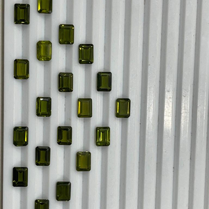 Pierres précieuses Idocrase Vesuvianite verte naturelle de qualité AAA pour la fabrication de bijoux, pierres précieuses Idocrase coupées en octogone en vrac - Product Image 1