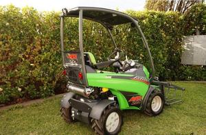 รถตักขนาดเล็ก Avant 225 พร้อมถังทั่วไป ดีไซน์แบบข้อต่อ ใช้เครื่องยนต์ยันมาร์และชุดเกียร์เป็นส่วนประกอบหลัก - Product Image 6