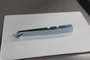 Services d'usinage CNC basés au Vietnam, spécialisés dans l'électroérosion à fil et le brochage de matériaux en acier inoxydable - Product Image 4