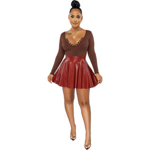 Jupe mini vintage brillante coupe trapèze taille XS plissée en similicuir à volants imprimés en denim élasthanne ciré naturel coupe ajustée pour l'été - Product Image 4