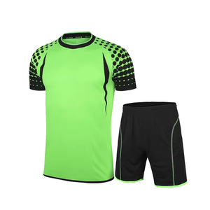 Ensemble d'uniformes de football d'été de haute qualité, respirant, maillot et short de football légers, séchage rapide, respectueux de l'environnement - Product Image 6