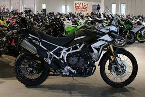 Second-hand 2025 Tiger 900 GT Pro O-ring Euro 5 888cc Adventure Motorcycle 900cc Twin Cylinder <b>Engine</b> and Luggage Bag For Sale - Product Image 3