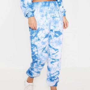 Conjunto Deportivo de Invierno de Lujo para Mujer, Marca Ronpex International, con Estampado Animal, Diseño Personalizado con Logotipo, Pantalón y Camiseta Largos - Product Image 6