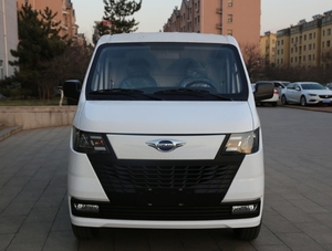 Fourgonnette Foton Sprinter Diesel, mini-camion de fret, modèle 2024, transmission automatique, sièges en cuir, conduite à gauche, couleur foncée, livraison immédiate - Vente Flash - Product Image 1