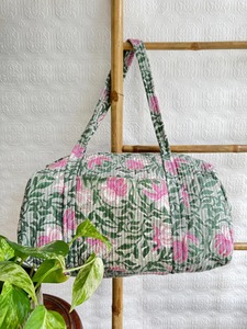 Sac de sport en coton vert matelassé, grand format, durable, écologique, luxueux, à bandoulière, pour l'été, à motifs floraux |   Yoga - Product Image 4
