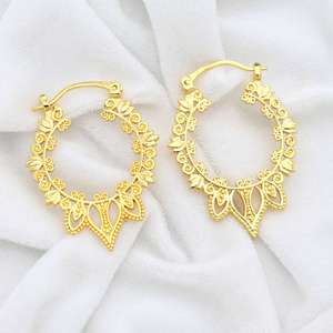 Pendientes de aro de latón con filigrana étnica, chapados en oro de 18k, estilo tribal vintage, hechos a mano, venta al por mayor. - Product Image 4