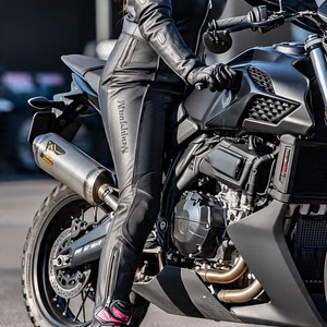Trajes de motocicleta BBW de talla grande | Cuero exclusivo hecho a medida | Ajuste personalizado y acabado de lujo - Product Image 6