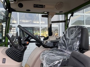 Fendt 211 S รถแทรคเตอร์ล้อ Gen3 4WD พร้อมกับการตั้งค่าพลังงานอัตโนมัติปั๊มเครื่องยนต์เกียร์มอเตอร์แบริ่งเกียร์ส่วนประกอบหลัก - Product Image 6