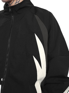 Chaqueta Cortavientos Retro Vintage Personalizada OEM 2025 con Bloques de Color y Cremallera Completa para Hombre - Product Image 3