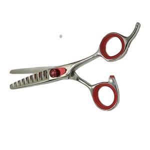 Ciseaux de toilettage pour animaux de compagnie de bonne qualité en acier inoxydable disponibles en stock, OEM acceptés. - Product Image 4