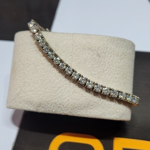 Bracelet de tennis simulant diamant en argent sterling 925 de luxe pour femme-Bijoux de bracelet d'éternité Moissanite élégants classiques - Product Image 2