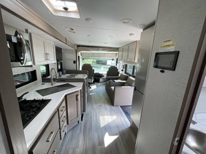 VENTAS DE PRODUCTOS USADOS MODERNOS: Nuevo RV CAMPER T-h-o-r P-a-l-a-z-z-o 33.5 2027, LISTO PARA ENVÍO - Product Image 5