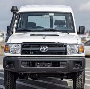 Venta Superior de TOYOTA LAND CRUISER LC78 2023 Usada de Alta Calidad, 4.5L DIÉSEL, Automática, Techo Rígido, Varios Colores - Product Image 2