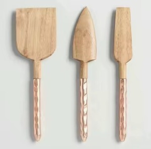 Ensemble de service à fromage en acier inoxydable de luxe avec manche en bois décoratif, outils à fromage, épandeur, trancheur pour la cuisine et la salle à manger - Product Image 4