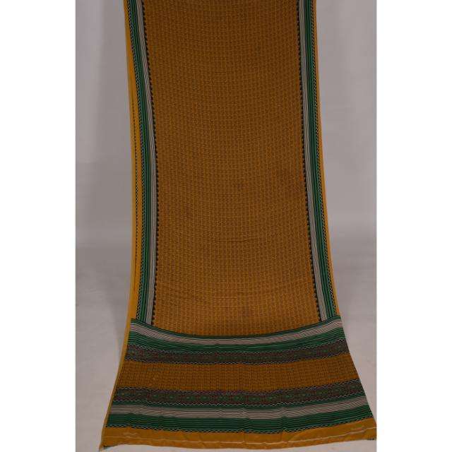 สีเหลือง