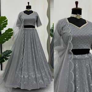 Commandes en gros Collection Lehenga Choli Designer ouverte avec paillettes et filetage et fausse Georgette de haute qualité Lehenga Choli - Product Image 4