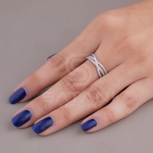 Bague de mariage en moissanite, design croisé, Satani Brothers, bague torsadée, bague en argent avec moissanite, design entrelacé élégant - Product Image 1