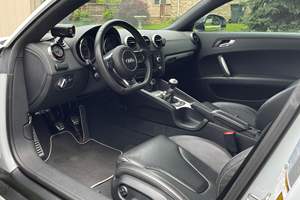 AUDI TTRS 2013 d'occasion, conduite à gauche/droite - Product Image 2