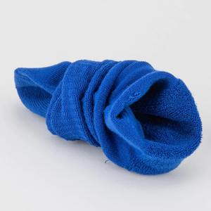 Calcetines atléticos de felpa para hombre, cómodos y elegantes con logotipo invertido para partidos deportivos - Product Image 5