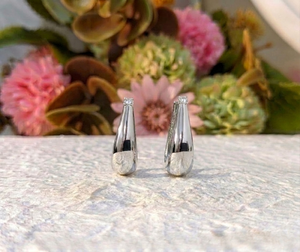 Pendientes de Aro en Forma de Lágrima de Oro Blanco Sólido de 14K al por Mayor para Mujer, Acabado Pulido, Tipo Huggie, para Compromiso y Boda, Proveedor de Joyería Fina OEM ODM - Product Image 2