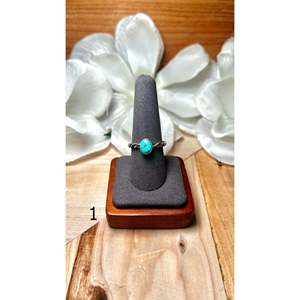 Navajo Handmade Fine Jewelry <b>Ring</b> Kingman Turquoise & Sterling <b>Silver</b> <b>Statement</b> <b>Ring</b> for Everyday Wear - Product Image 1