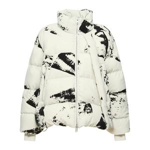 แจ็คเก็ตดาวน์มีฮู้ดพิมพ์ลายเต็มตัว สไตล์ใหม่ แฟชั่นฤดูหนาว เสื้อแจ็คเก็ตพัฟเฟอร์บุใยสำหรับกิจกรรมกลางแจ้ง รับผลิตแบบ OEM พร้อมสกรีนโลโก้ สตรีทแวร์ ยูนิเซ็กส์ - Product Image 1