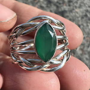 Bague en onyx vert naturel, argent massif 925 |   Bijoux en pierres précieuses de forme marquise en gros |   Nouvelle conception de bague en argent faite à la main pour les détaillants - Product Image 5