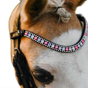 บังเหียนยูนิคอร์นพร้อมแถบคิ้วคริสตัลสีชมพูและสีม่วงและจมูก Hanoverian สิทธิบัตร - Product Image 1