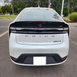 Prius Prime SE FWD 2024 con bajo kilometraje y precio asequible, en stock, listo para envío. - Product Image 3