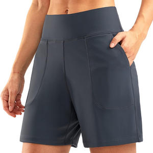 Pantalones cortos de golf con estampado personalizado para mujer OEM material transpirable ajuste elástico adecuado para necesidades de marca y promocionales - Product Image 1