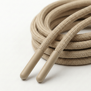 Cordón Redondo Recubierto con Logotipo Personalizado |   Cordones trenzados 100% poliéster para sudaderas y pantalones con aglets (OEM/Venta al por mayor) - Product Image 2