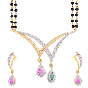 Mangalsutra Doble V Moderno de Aleación de Cristal con Perlas de Imitación, Diseño Étnico Religioso Personalizado para Fiestas, Compromisos y Aniversarios - Product Image 3