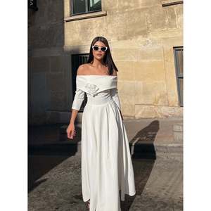 Vestido Maxi Doble Atlas Color Borgoña para Mujer, Marca missJANELL, Mezcla de Poliéster y Elastano, Elegante y Largo para Eventos Formales e Informales, Tallas S-XL - Product Image 5