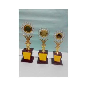 Trofeo de críquet de aluminio y madera de Color dorado deportivo de alta calidad, copa de trofeo personalizada Aword para sala de estar y oficina - Product Image 6
