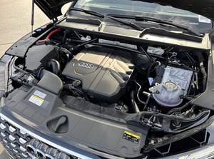 รถยนต์มือสอง ออดี้ คิว5 สปอร์ตแบ็ค ปี 2025 รุ่น S Line Premium Plus ขับเคลื่อนสี่ล้อ (AWD) ระบบเกียร์อัตโนมัติ พวงมาลัยซ้าย/ขวา - Product Image 6