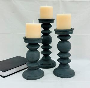 Candelabros elegantes Velas de madera con estilo garrapatas Pilar de estilo georgiano Portavelas Juego de tres - Product Image 4