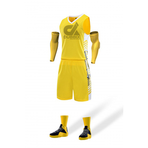 Ensemble de maillots de basket-ball personnalisés pour hommes, respirant, design sublimé vert, prix compétitif, shorts d'été, taille XS - Product Image 4