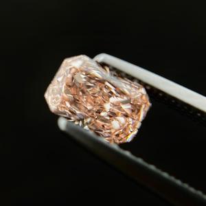 0.57 CT Radiant Cut Pink Lab Grown Diamond F Color VS Clarity IGI & GIA Certifié pour la fabrication de bijoux et les bagues de fiançailles - Product Image 5