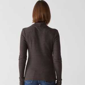 Cuello alto térmico con forro polar suave y acogedor para mujer, ideal para actividades al aire libre y comodidad en clima frío - Product Image 4